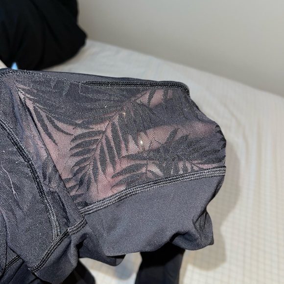 victoria secret leggings - Picture 3 of 3